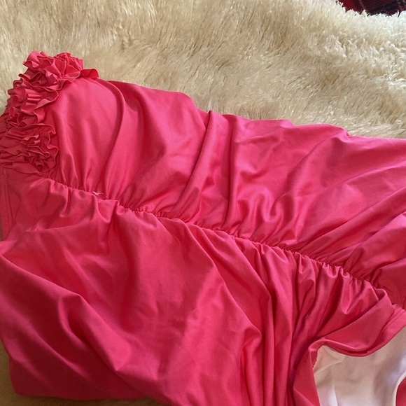Hot pink swim top size M - Picture 6 of 9